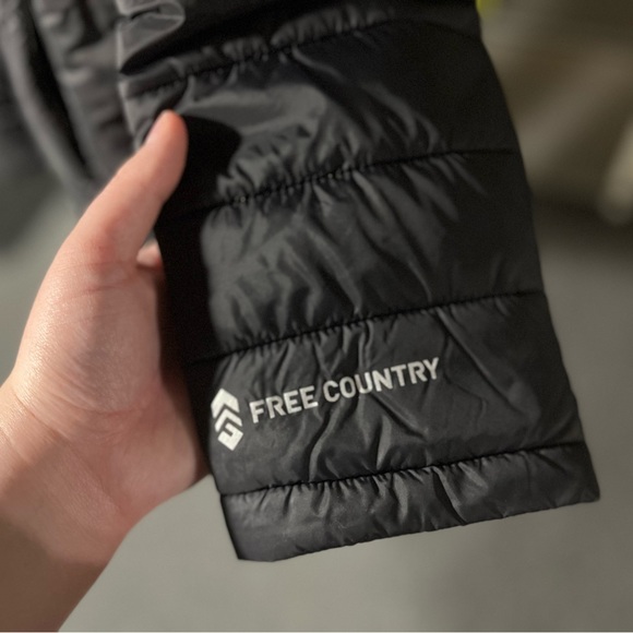 Women’s Free Country Black Puffer Thin Lightweight Fall Winter Casual ZipUp Coat - Picture 4 of 7
